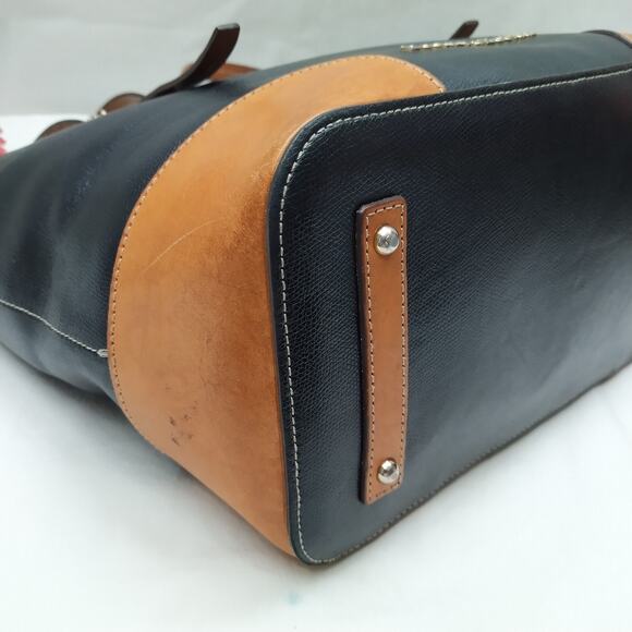 Dooney & Bourke Large Tote Bags for Women for sale | eBay Dooney & Bourke Black Leather Turnlock Double Handles Large Tote Shoulder Bag